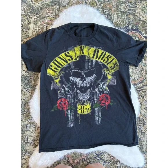 Guns N Roses Skull Top Hat Roses Guns Graphic T Shirt Black Mens Size Medium - Picture 1 of 5